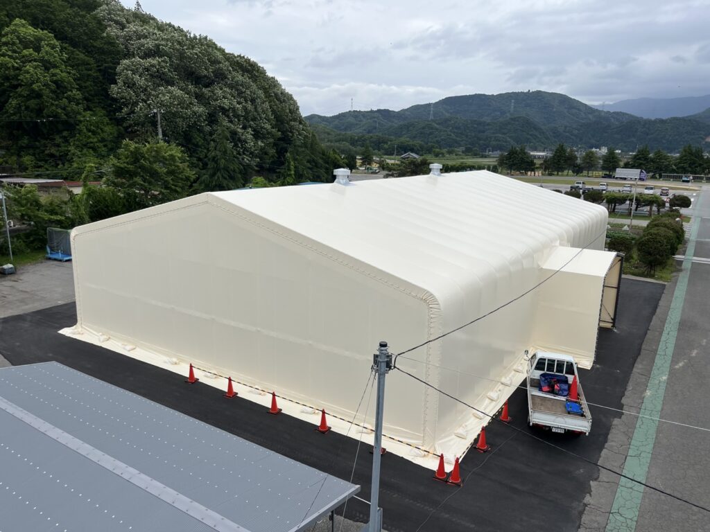 テント倉庫の施工事例の写真