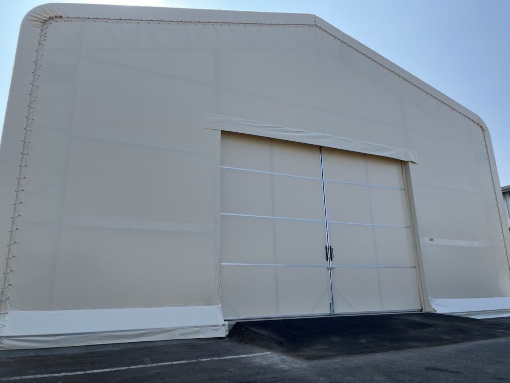 テント倉庫の施工事例の写真